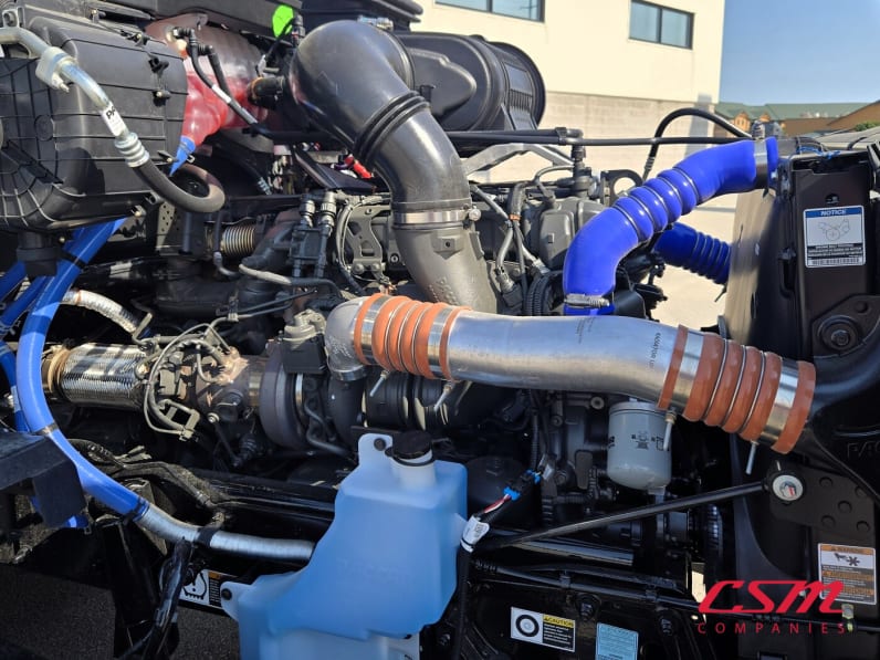 Passenger side engine for this 2026 Kenworth T680 (Stock number: TJ219875)