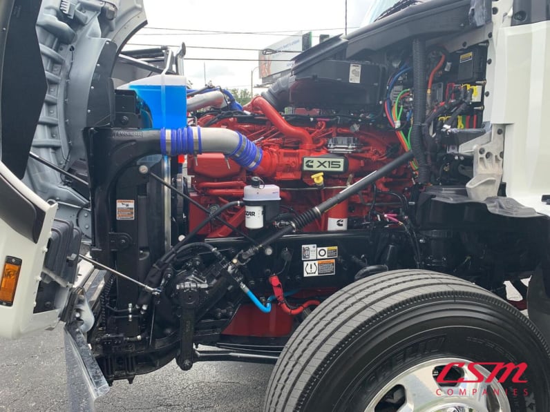Drivers side engine for this 2026 Kenworth T880 (Stock number: TJ219904)