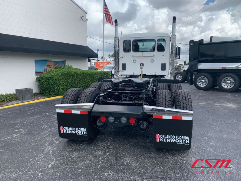 Exterior full rear view for this 2026 Kenworth T880 (Stock number: TJ219904)
