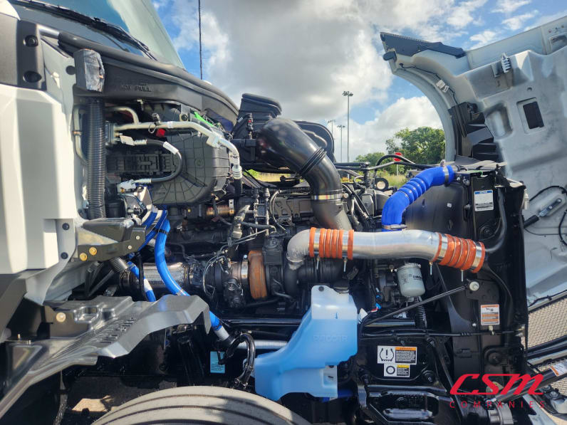 Passenger side engine for this 2026 Kenworth T680 (Stock number: TJ219908)