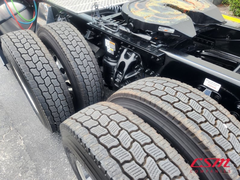 Driver side rear frame and tire tread for this 2026 Kenworth T680 (Stock number: TJ219912)