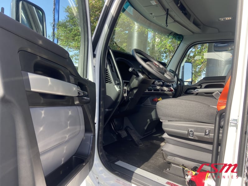 Drivers side door open for this 2026 Kenworth T880 (Stock number: TJ220175)