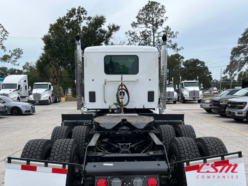 Exterior full rear view for this 2026 Kenworth T880 (Stock number: TJ224701)