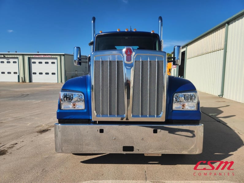 Exterior full front view for this 2026 Kenworth W990 (Stock number: TJ224963)