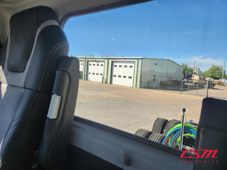 Interior wide sleeper view for this 2026 Kenworth W990 (Stock number: TJ224963)