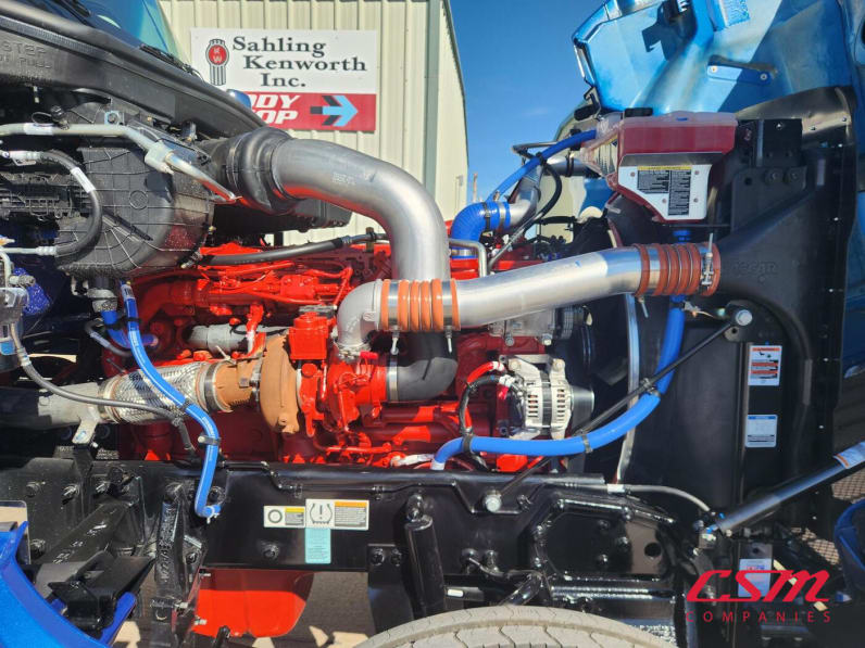 Passenger side engine for this 2026 Kenworth W990 (Stock number: TJ224963)