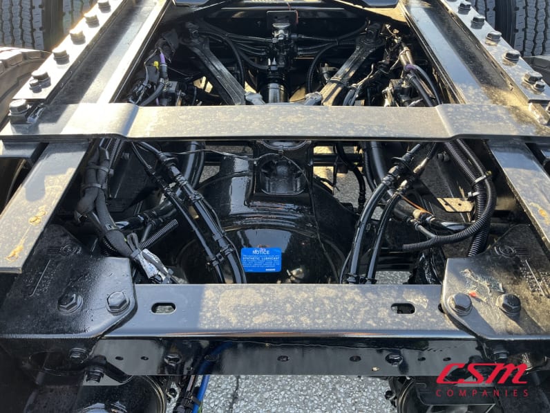 Center rear frame for this 2026 Kenworth T880 (Stock number: TJ228247)
