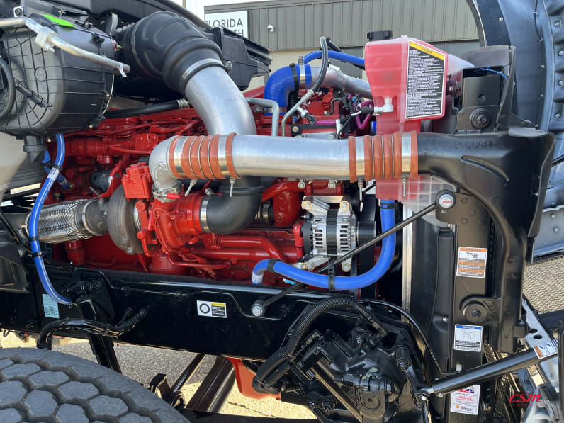 Passenger side engine for this 2026 Kenworth T880 (Stock number: TJ228247)Weeee