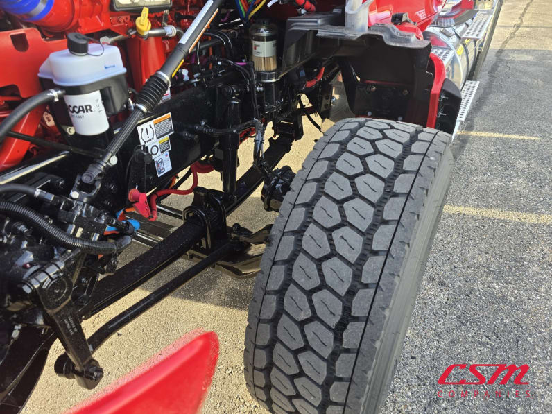 Driver side front tire tread for this 2026 Kenworth T880 (Stock number: TJ228278)