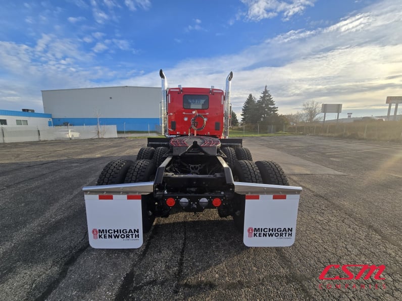 Exterior full rear view for this 2026 Kenworth T880 (Stock number: TJ228278)