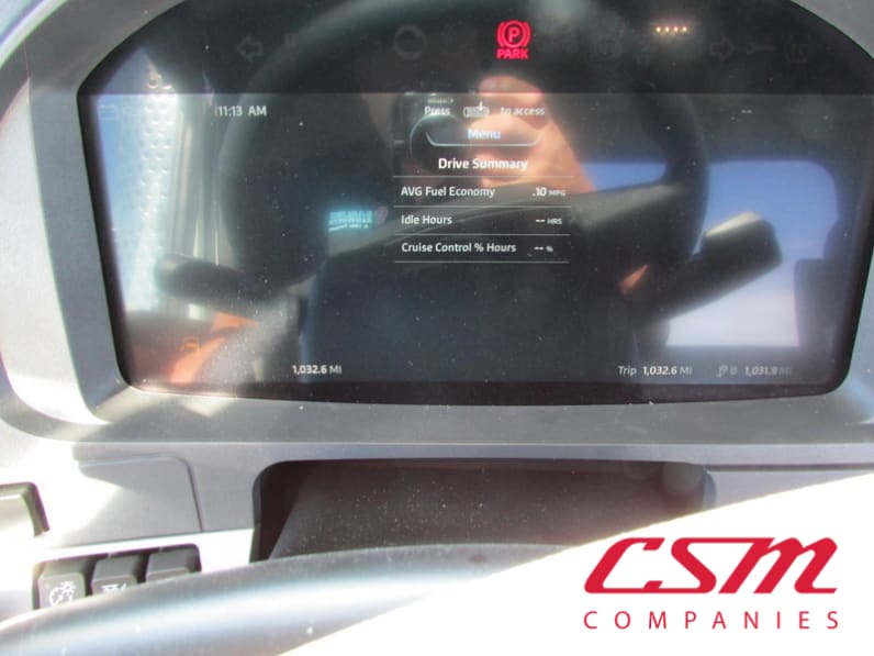 Mileage for this 2026 Kenworth T880 (Stock number: TJ228394)