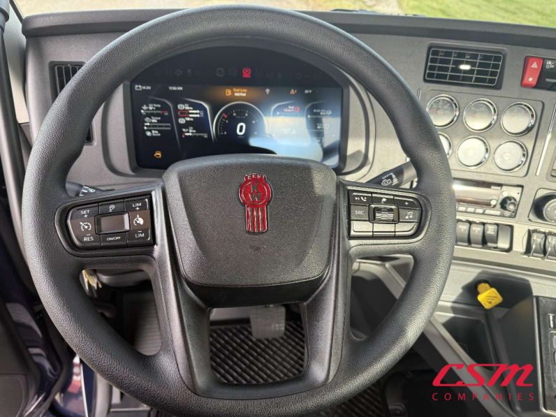 Interior dash for this 2026 Kenworth T880 (Stock number: TJ229160)Weeee