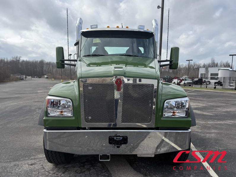Exterior full front view for this 2026 Kenworth T880 (Stock number: TJ229164)Weeee
