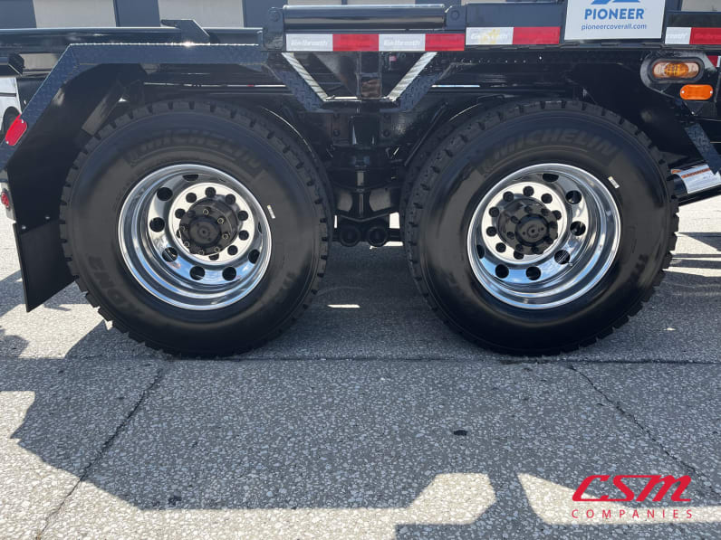 Driver side rear frame and tire tread for this 2026 Kenworth T880 (Stock number: TJ230038)Weeee