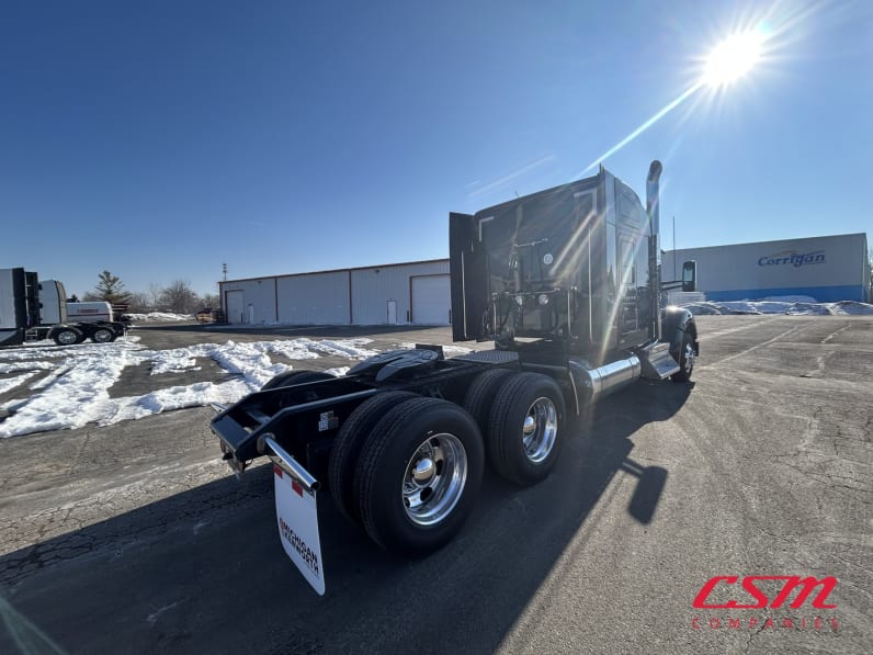 Exterior rear passenger side for this 2026 Kenworth T880 (Stock number: TJ230040)Weeee
