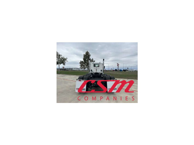 Exterior full rear view for this 2026 Kenworth T880 (Stock number: TJ230860)Weeee