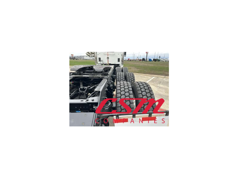 Passenger side rear frame and tire tread for this 2026 Kenworth T880 (Stock number: TJ230860)Weeee