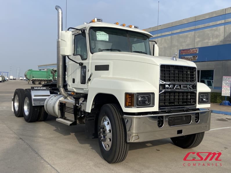 Exterior front passenger side for this 2026 Mack Pinnacle PI64 (Stock number: TM018296)