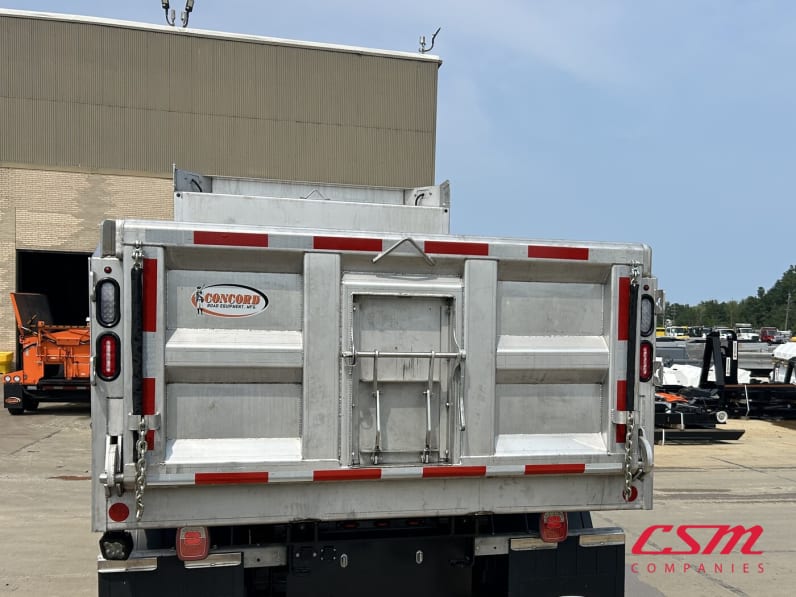 Exterior full rear view for this 2026 Kenworth T480 (Stock number: TM223819)Weeee