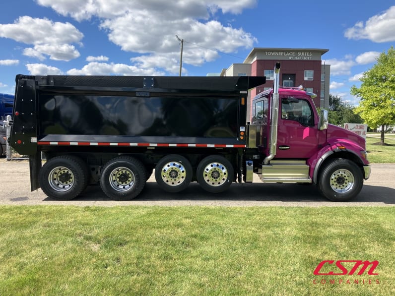 Exterior full passenger side for this 2026 Kenworth T480 (Stock number: TM223983)Weeee