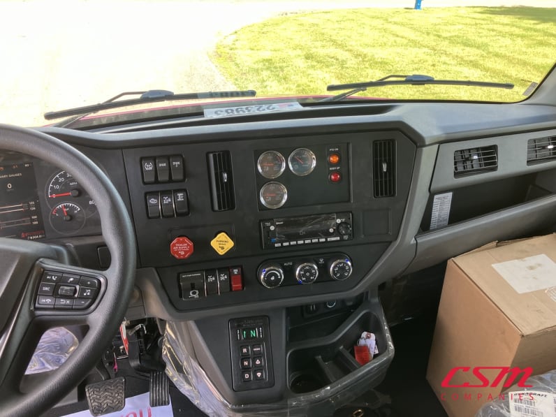 Interior cockpit for this 2026 Kenworth T480 (Stock number: TM223983)Weeee