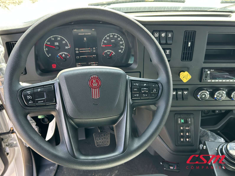 Interior dash for this 2026 Kenworth T280 (Stock number: TM229051)Weeee