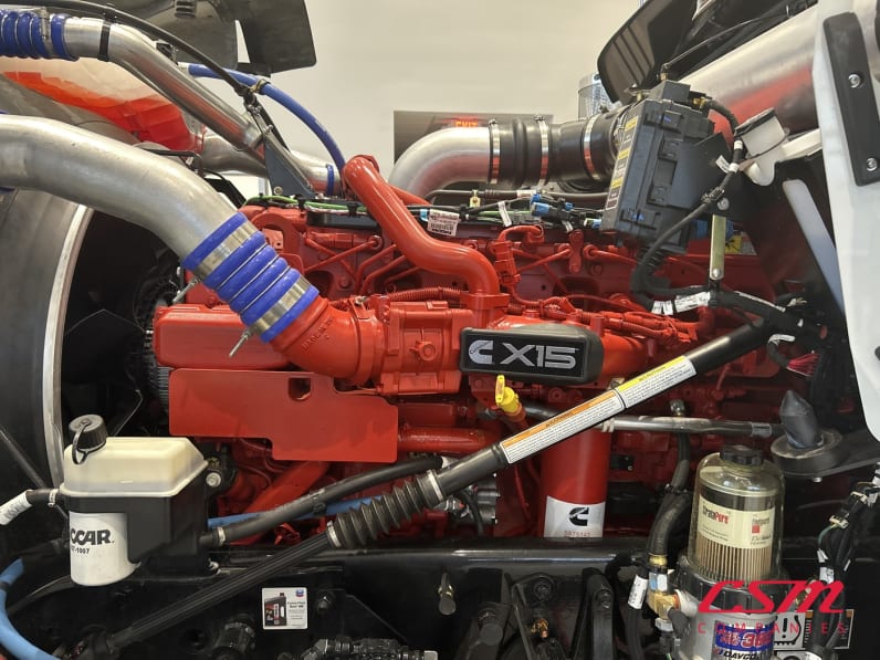 Drivers side engine for this 2026 Kenworth W900L (Stock number: TR195498)