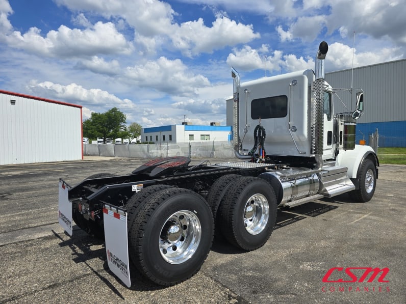 Exterior rear passenger side for this 2025 Kenworth W900B (Stock number: TR208424)