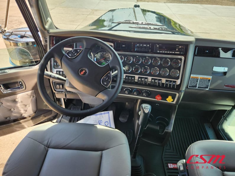 Interior dash for this 2026 Kenworth W900L (Stock number: TR216633)