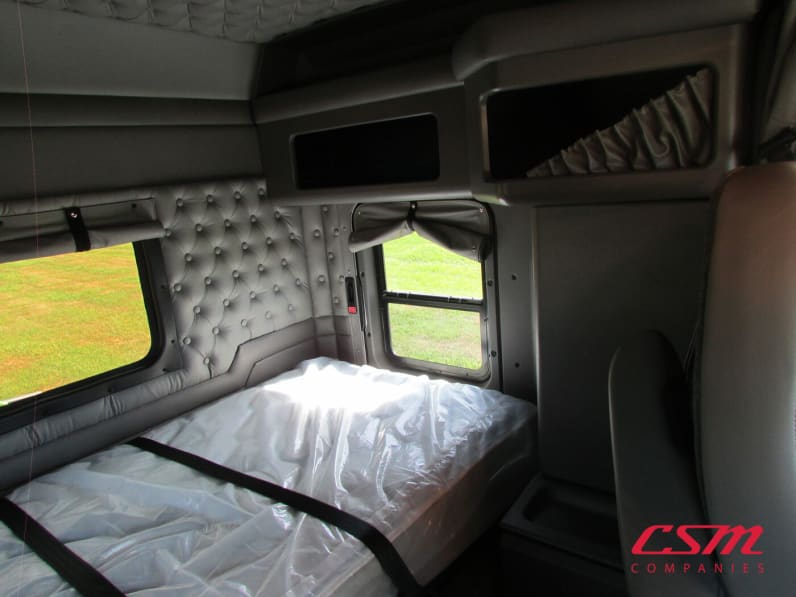 Interior driver side sleeper for this 2026 Kenworth W900L (Stock number: TR218306)