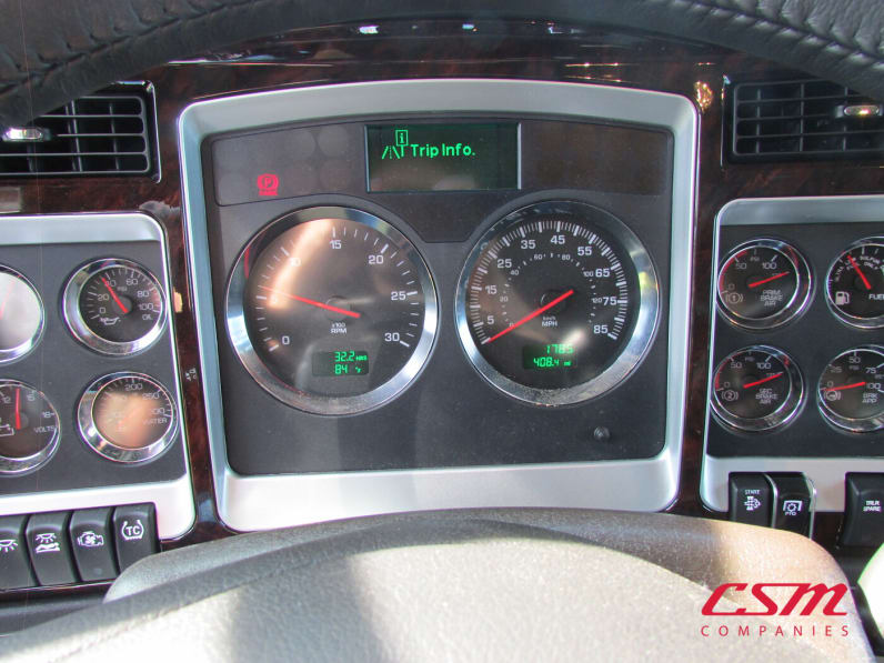 Mileage for this 2026 Kenworth W900L (Stock number: TR218306)