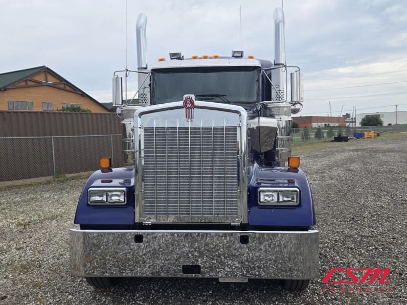 Exterior full front view for this 2026 Kenworth W900L (Stock number: TR218358)