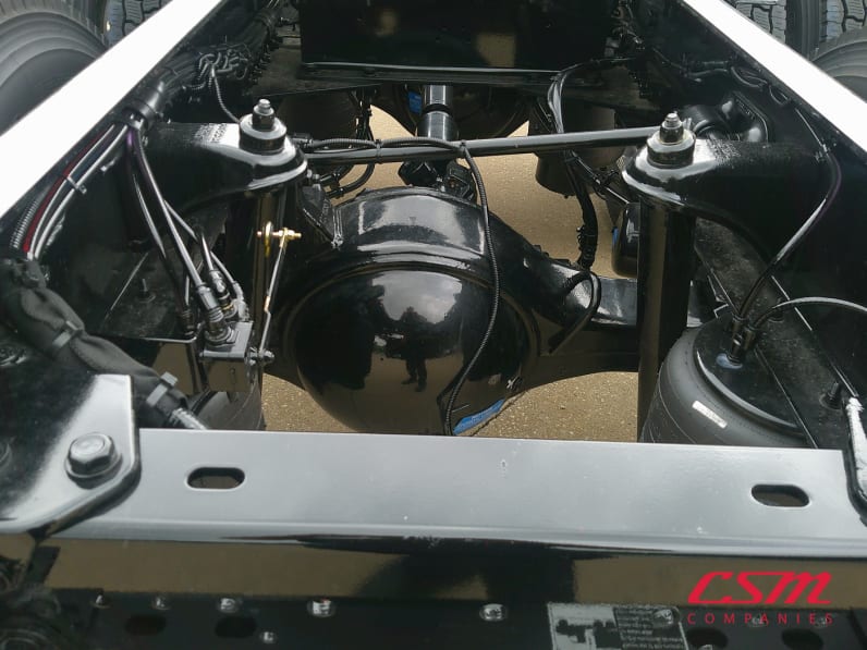 Center rear frame for this 2026 Kenworth W900L (Stock number: TR218362)