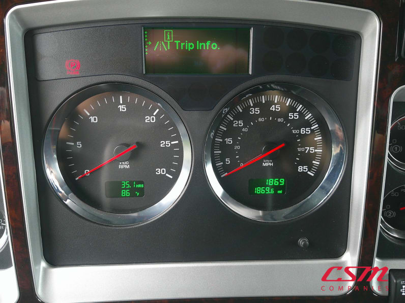 Mileage for this 2026 Kenworth W900L (Stock number: TR218362)