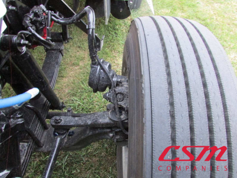 Driver side front tire tread for this 2026 Kenworth W900L (Stock number: TR224556)