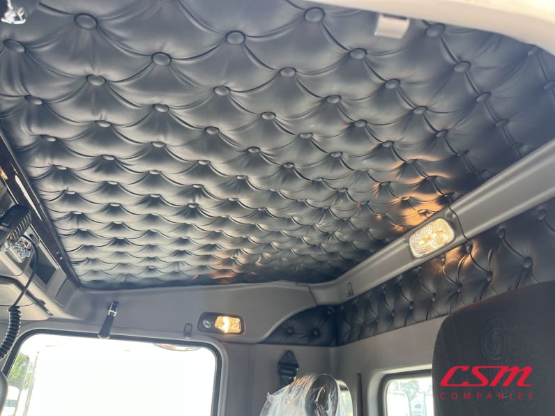 TR224699-2026-Kenworth-W900L