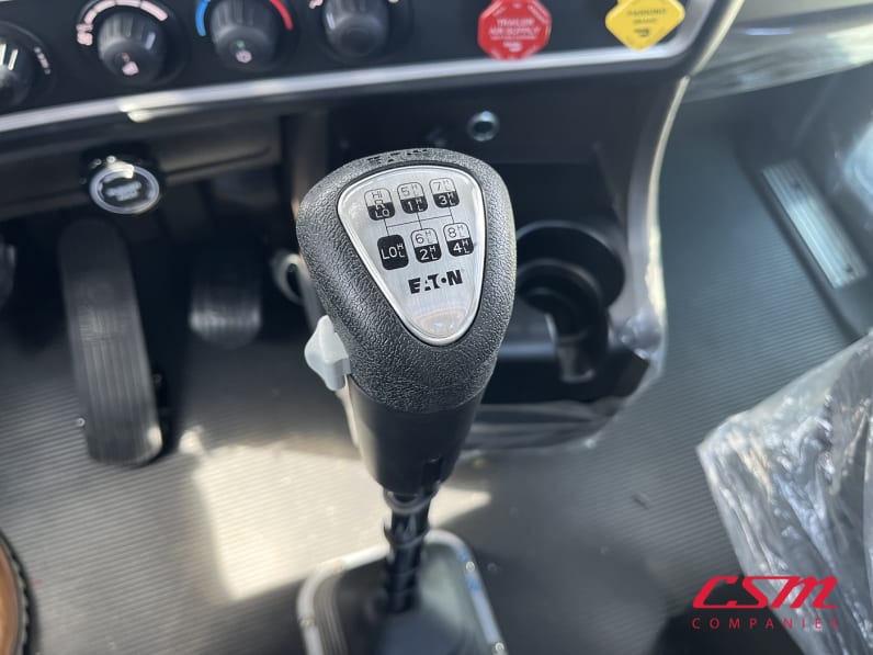 TR224699-2026-Kenworth-W900L