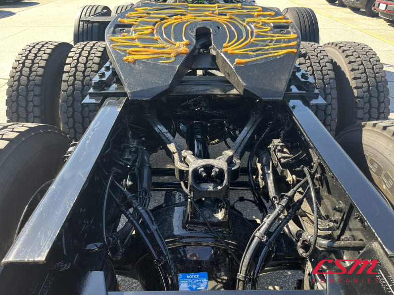 Center rear frame for this 2026 Kenworth W900L (Stock number: TR224699)