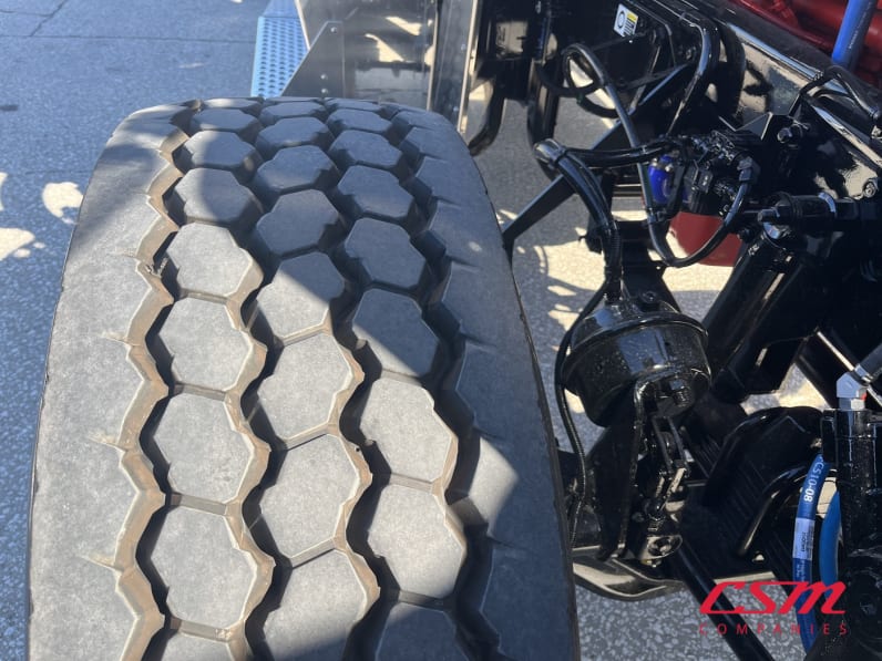 Passenger side front tire tread for this 2026 Kenworth W900L (Stock number: TR224699)