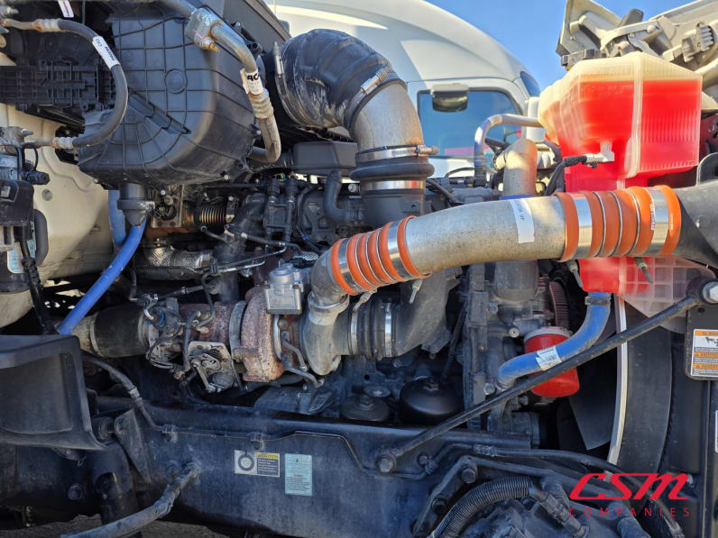 Passenger side engine for this 2018 Kenworth T880 Short Hood (Stock number: UJJ222316)
