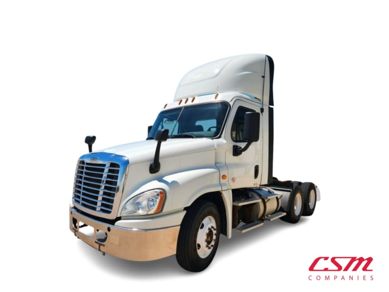 Featured image with white background for this 2018 Freightliner Cascadia (Stock number: UJSJT4124)