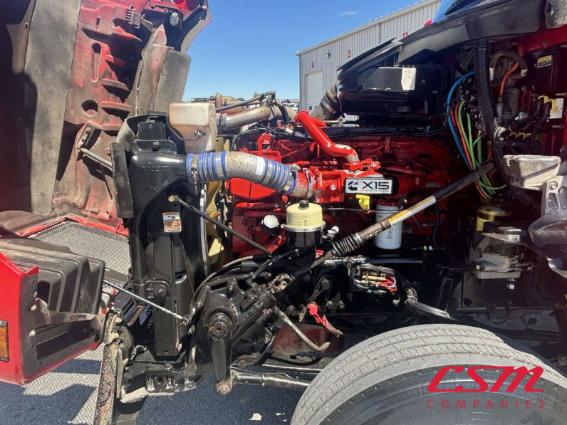 Drivers side engine for this 2019 Kenworth T880 (Stock number: UKJ370952)Weeee