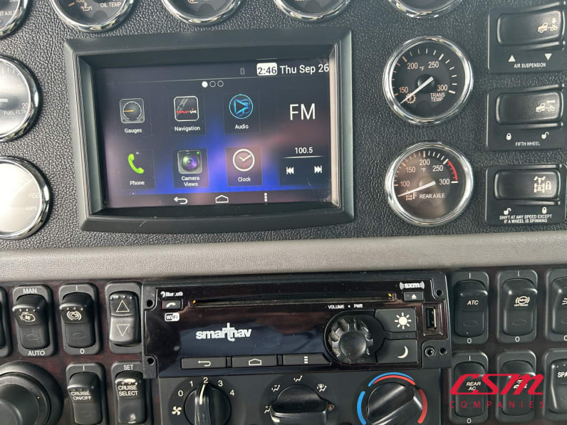 Interior radio and navigation system for this 2020 Peterbilt 389 (Stock number: ULD677568)