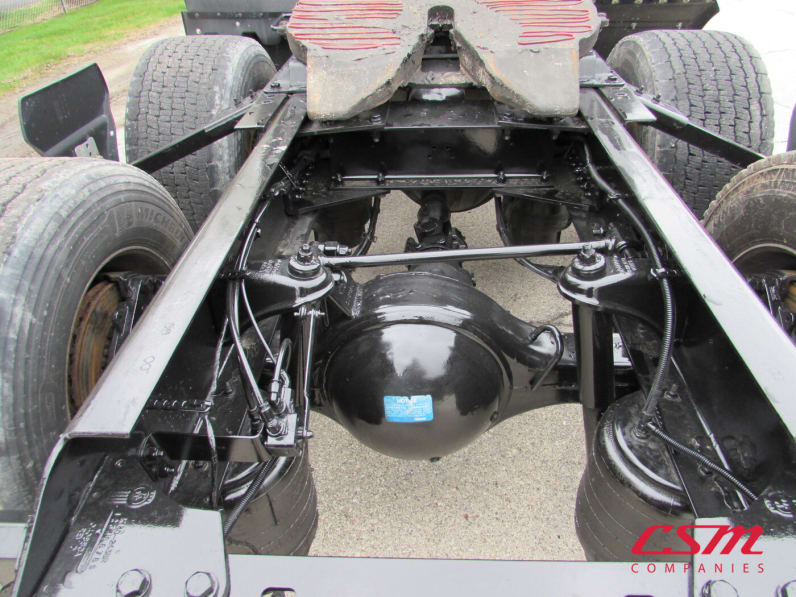 Center rear frame for this 2020 Kenworth T680 (Stock number: ULJ418154)