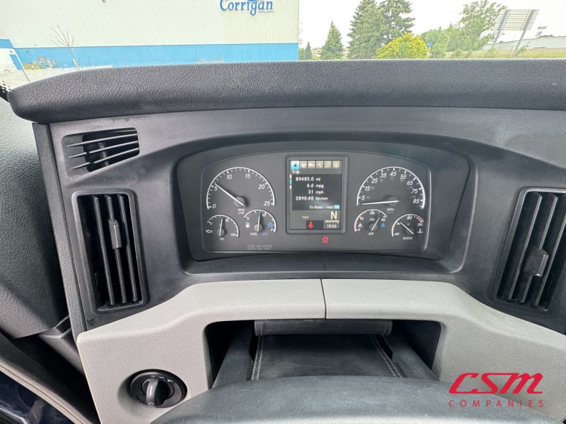 Mileage for this 2020 Freightliner Cascadia (Stock number: ULLLL6996)