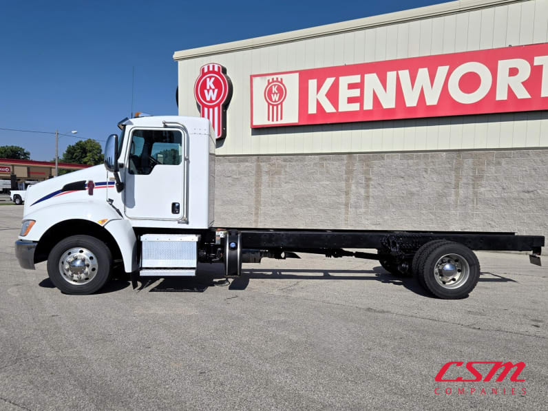 Exterior full driver side for this 2020 Kenworth T270 (Stock number: ULM395407)Weeee