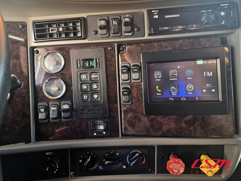 Interior radio and navigation system for this 2020 Kenworth T270 (Stock number: ULM395407)Weeee