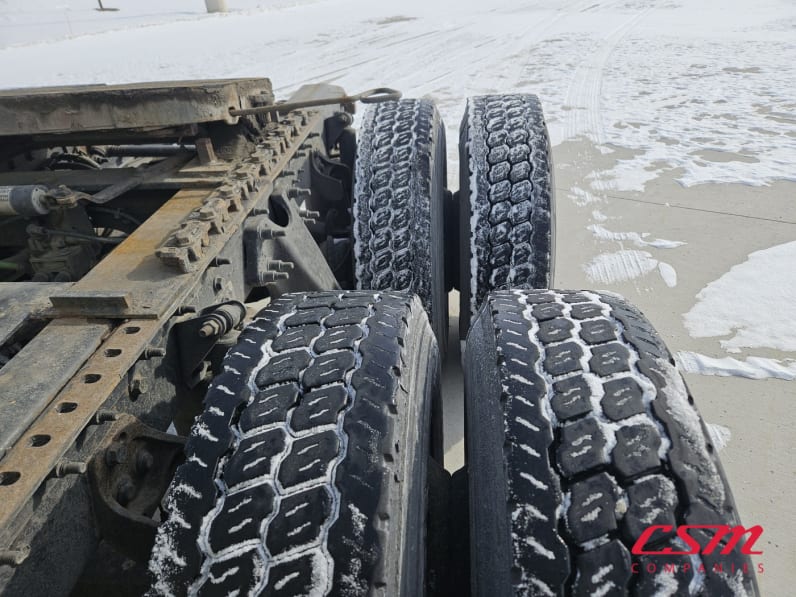 Driver side rear frame and tire tread for this 2020 International RH Series (Stock number: ULN089783)