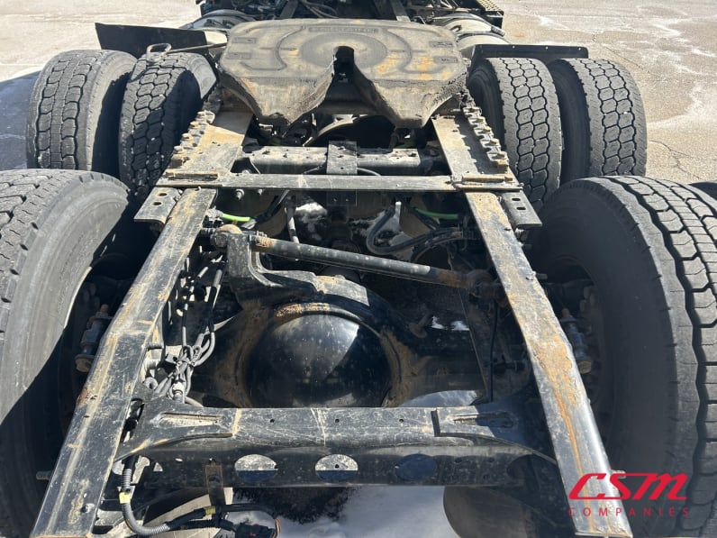 Center rear frame for this 2020 International RH Series (Stock number: ULN844834)Weeee