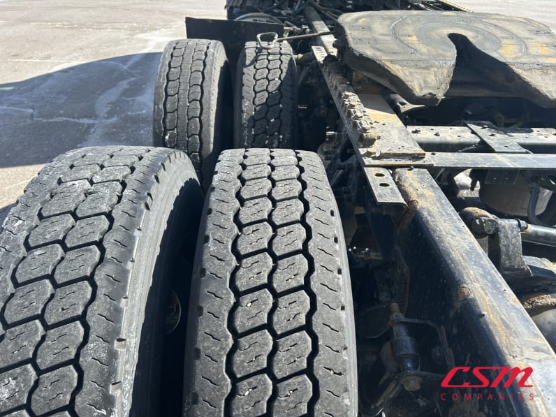 Driver side rear frame and tire tread for this 2020 International RH Series (Stock number: ULN844834)Weeee